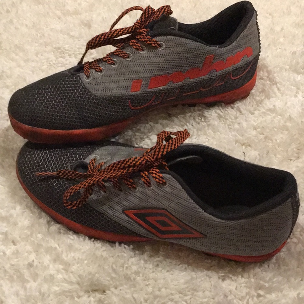Umbro orange and grey shoes - Picture 1 of 12